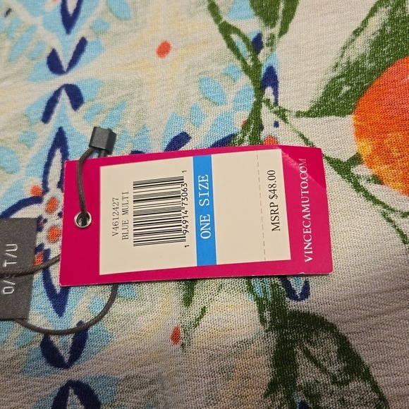 Vince Camuto Lemon Tile Printed Crinkle Viscose Topper - One Size - Picture 10 of 12